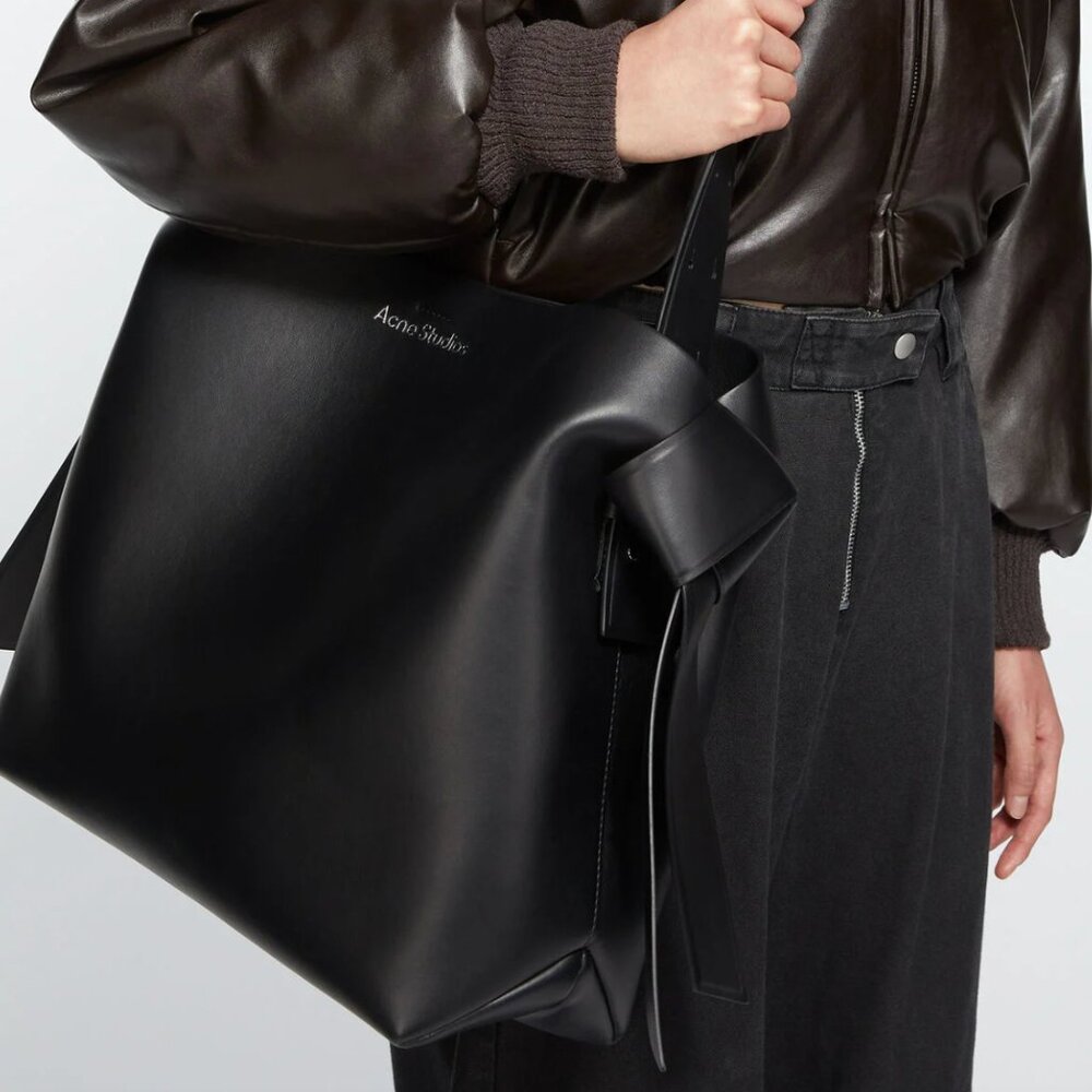Musubi midi shoulder bag - black - Picture 9 of 9